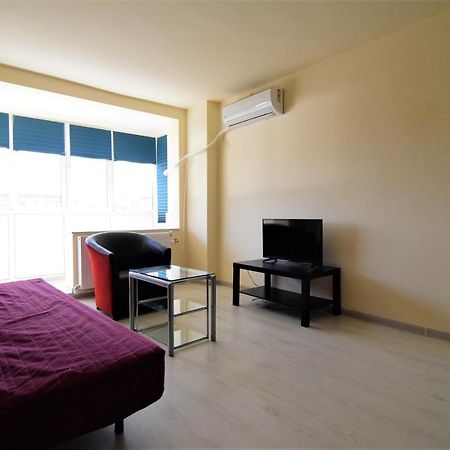 Gara De Nord - Resedinta Lui Calin Apartment Bucharest Exterior photo